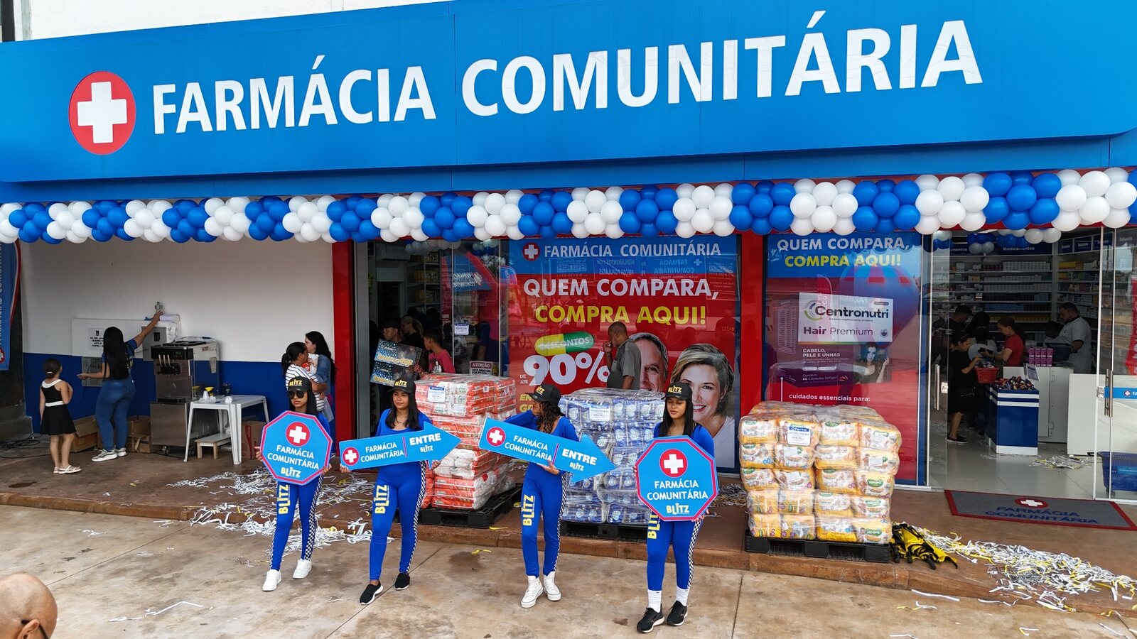 Fachada da rede Farmácia Comunitária